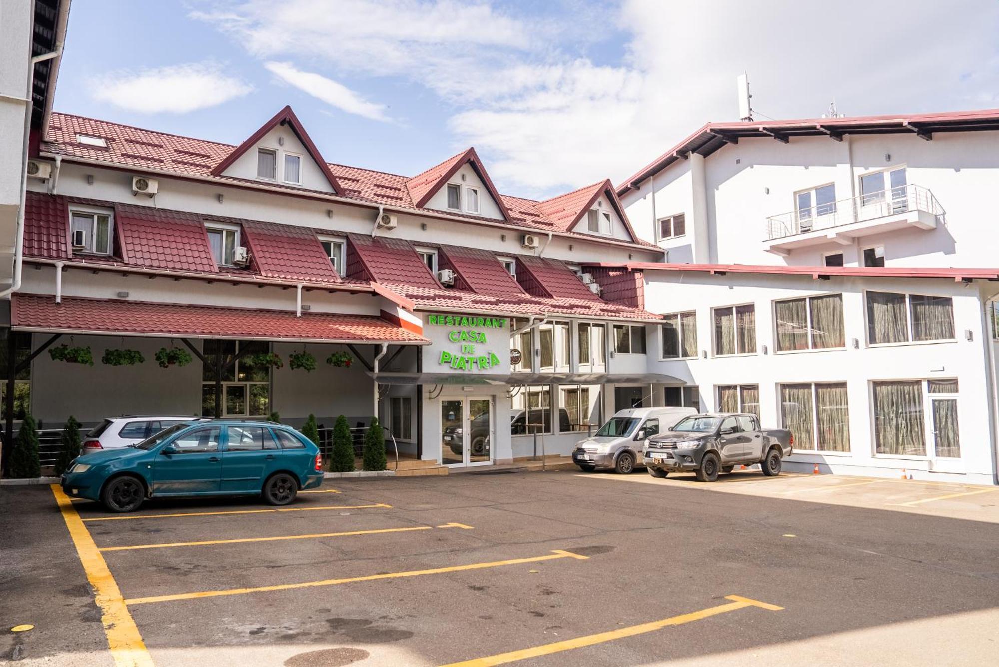Hotel Casa de Piatra Scheia Exterior foto